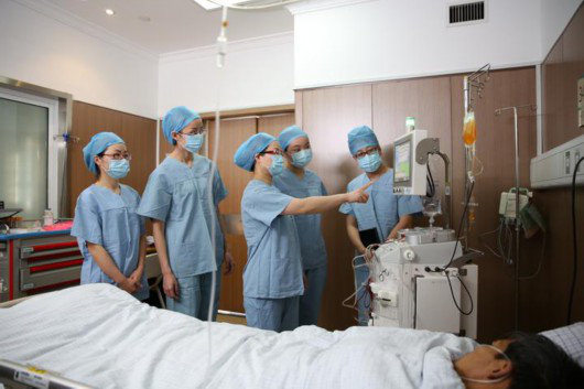 19歲大學(xué)生服用祛痘藥卻傷了肝你還敢亂用藥嗎？